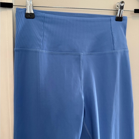 Girlfriend Collective High Rise Blue Ripped Full Length Leggings Size Small - Picture 5 of 7